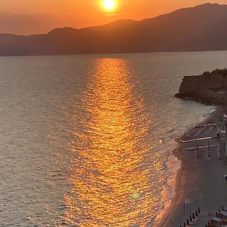 Appartamenti La Terrazza Sulle Ghiaie - Goelba Portoferraio Exterior photo