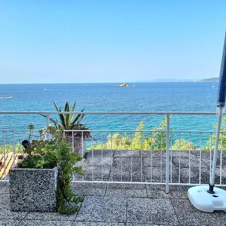 Appartamenti La Terrazza Sulle Ghiaie - Goelba Portoferraio Exterior photo