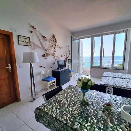 Appartamenti La Terrazza Sulle Ghiaie - Goelba Portoferraio Room photo