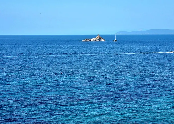 Appartamenti La Terrazza Sulle Ghiaie - Goelba